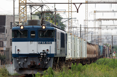 EF64-1042