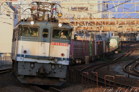 EF65-2085