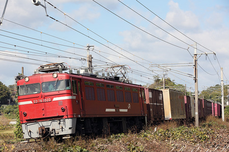ED76-1020