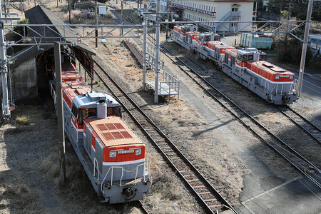DE11-2004