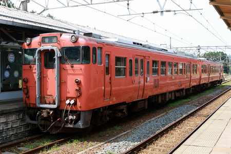827D