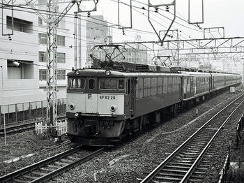 EF62-29が江戸を牽引